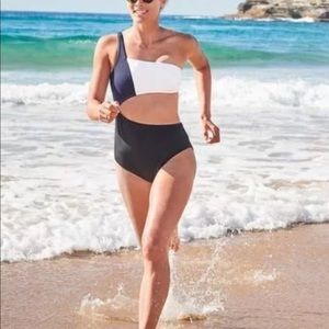 New Athleta Colorblock One piece Swim suit Sz L